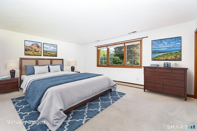 Building Photo - 428 Maple St