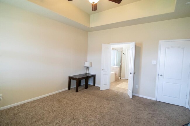 Building Photo - 9331 Fuqua Ridge Ln