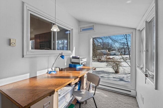 Building Photo - 4214 Xenia Ave N