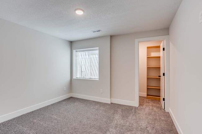 Building Photo - 3554 N Tyler Ct