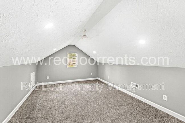 Building Photo - 3340 N Sherman Dr
