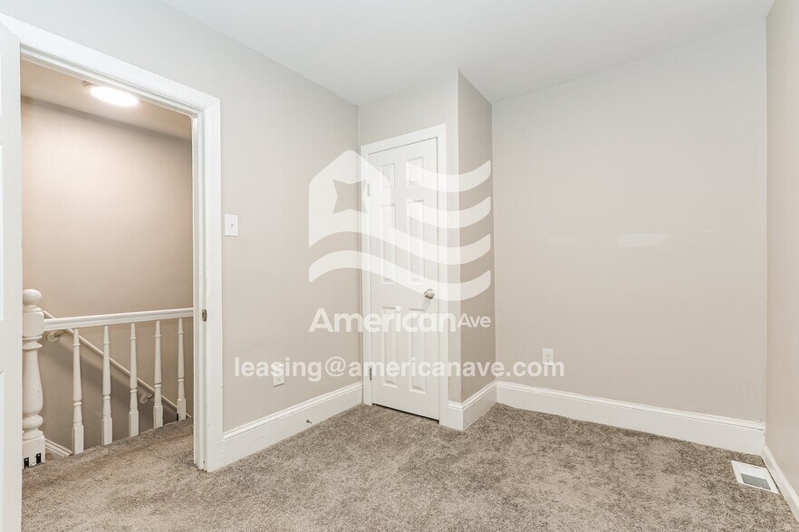 Building Photo - 2130 S Daggett St