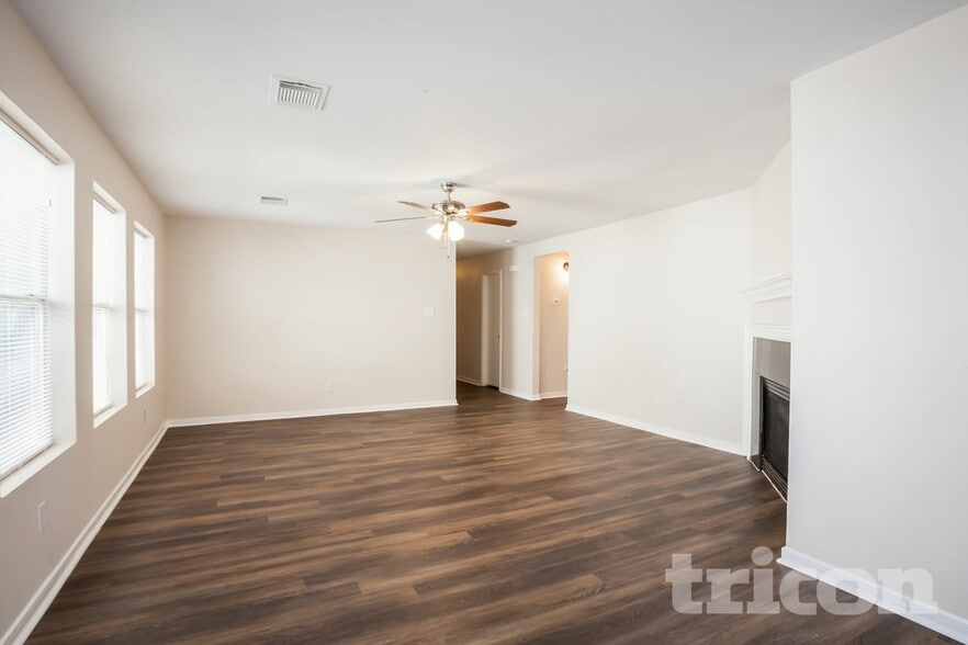 Building Photo - 15019 Easingwold Dr