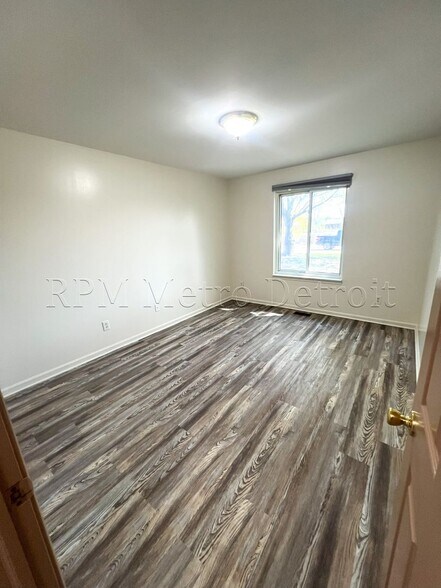Building Photo - 4048 Heatherwood Ct
