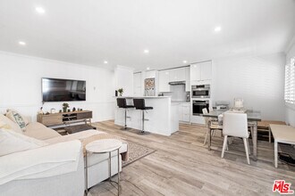 Building Photo - 2884 Sawtelle Blvd