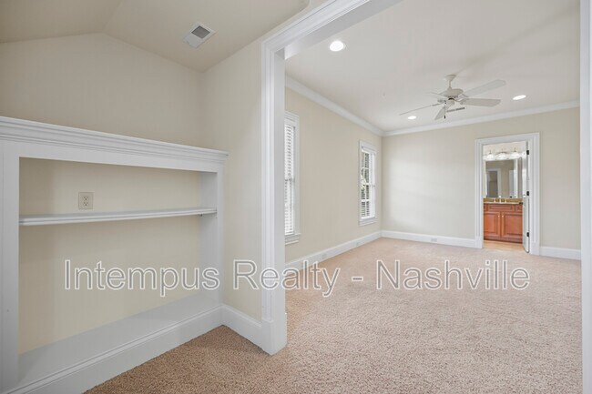 Building Photo - 7 Crooked Stick Ln