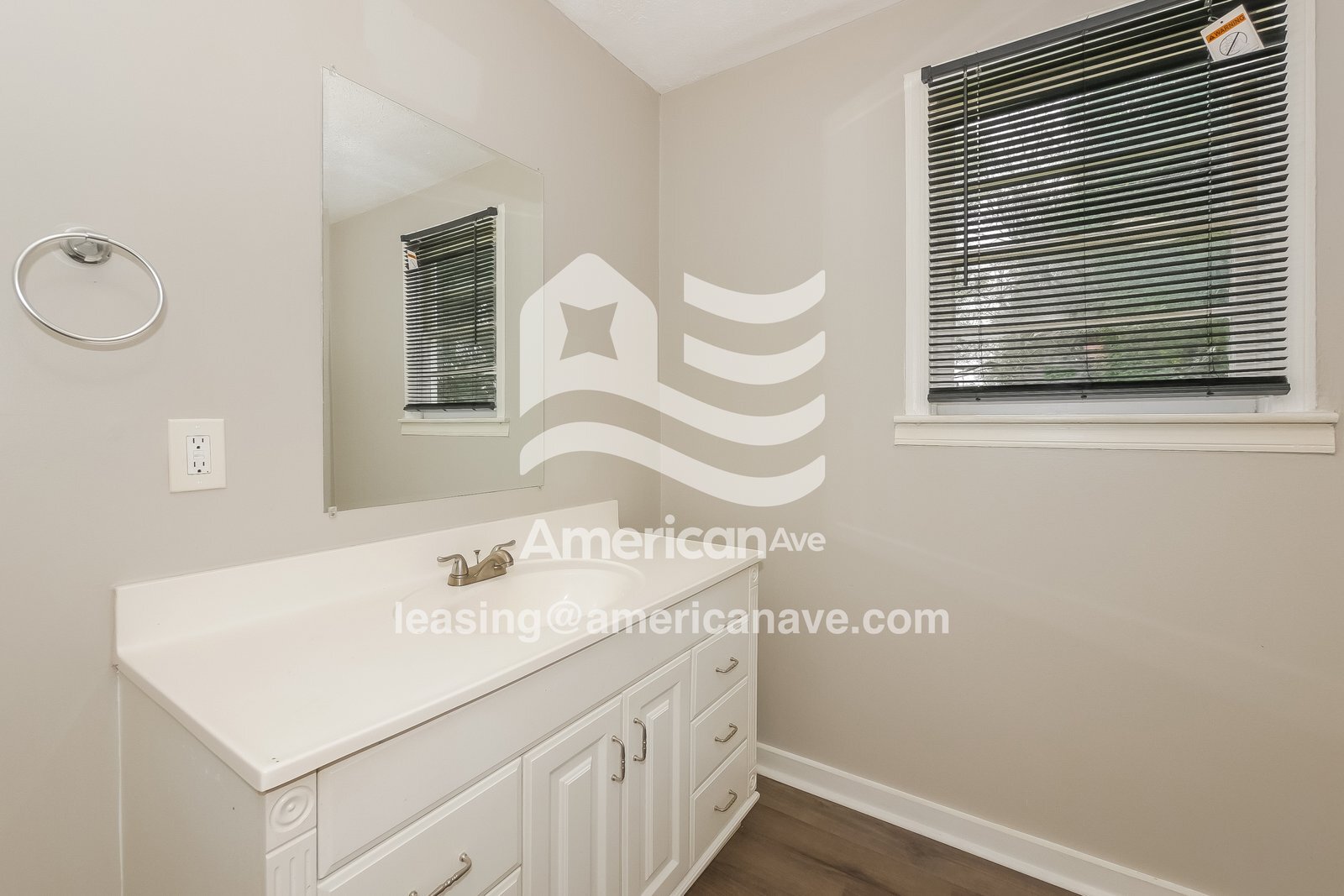 Building Photo - 3513 3rd Ave