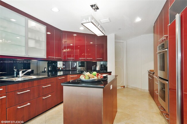 Building Photo - 4 br, 4 bath Condo - 10225 Collins Ave Apt...