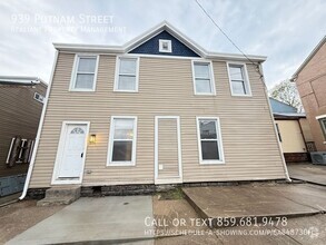 Building Photo - 939 Putnam St