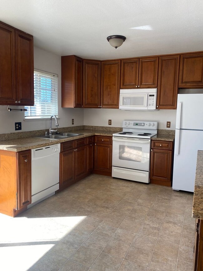 Building Photo - 1460 Linden Way