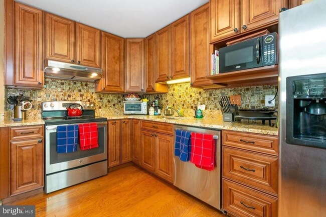 Building Photo - 13662 Barren Springs Ct
