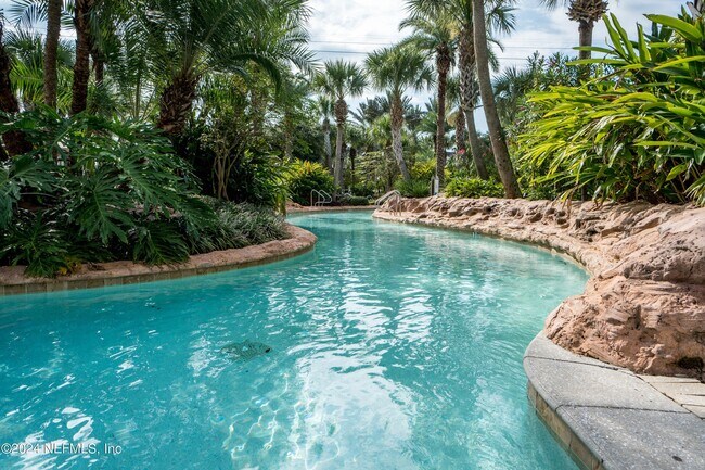 Building Photo - 30 Paradise Valley Dr