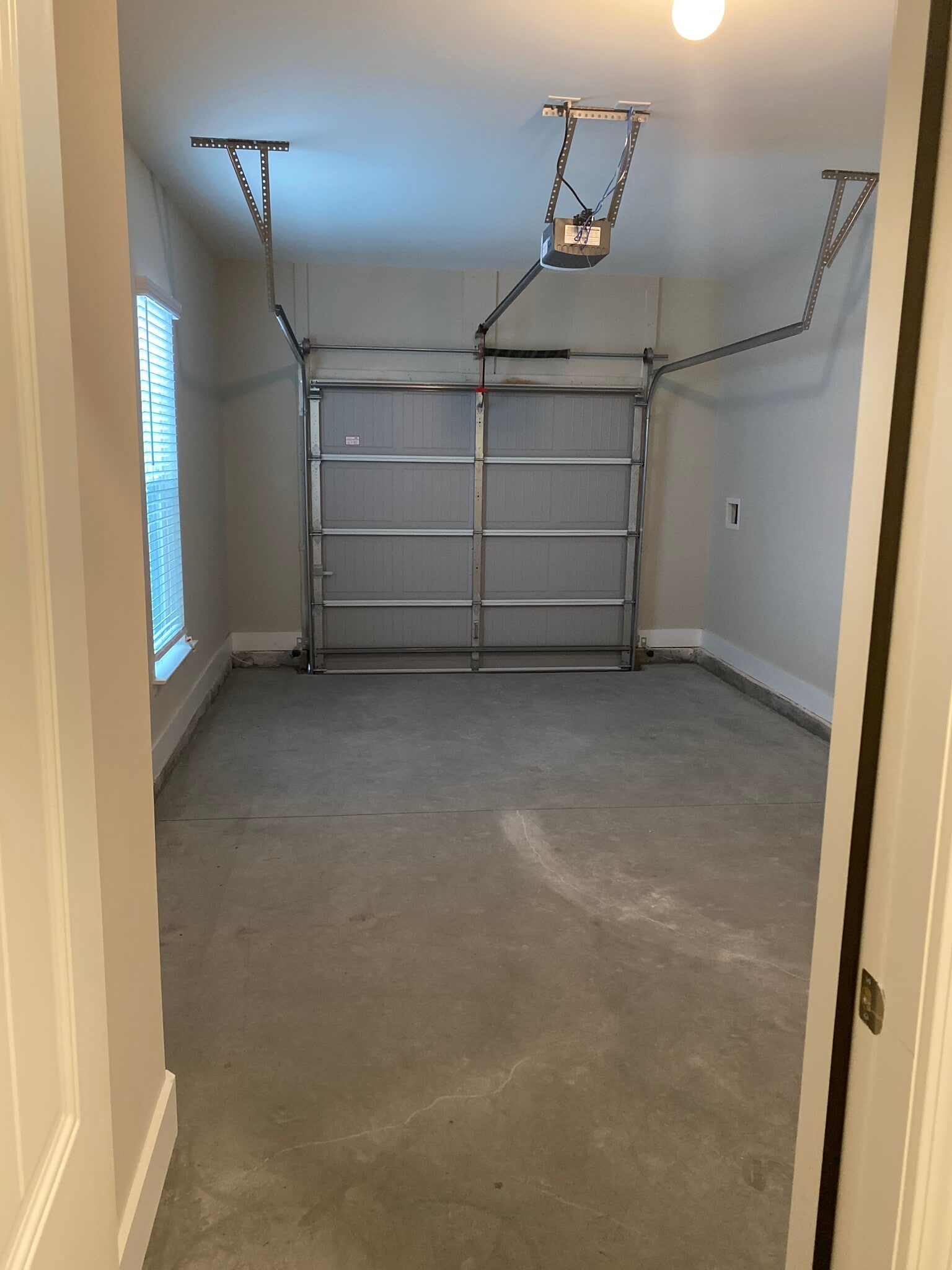 Building Photo - 219 Sonoma Dr