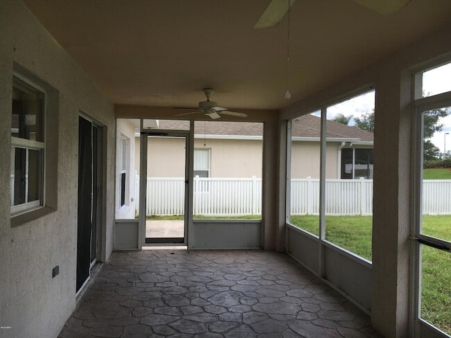 Building Photo - 1793 Sawgrass Dr SW