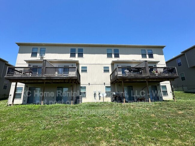 Building Photo - 10541 Kane Dr