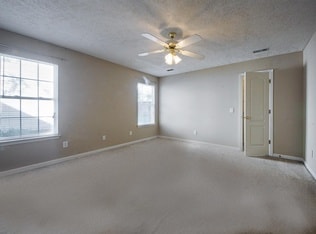 Building Photo - 1452 Middleborough Ct