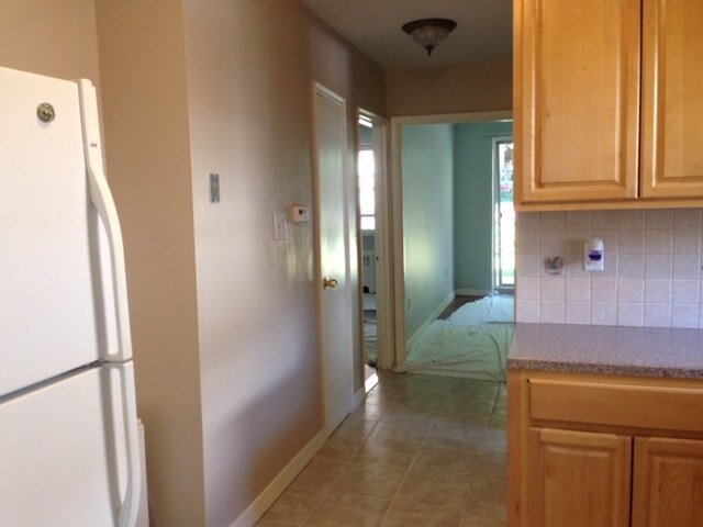 Eat-in kitchen - 5925 Post Rd