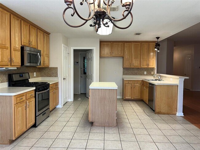 Building Photo - 19934 Upland Creek Dr