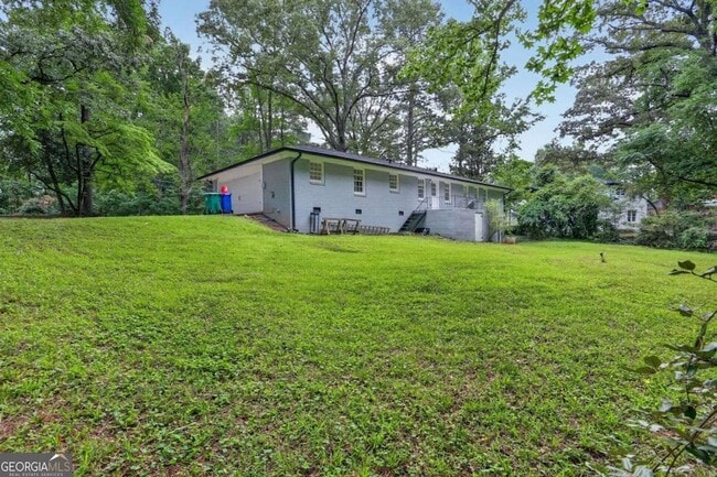 Building Photo - 2495 Whites Mill Rd