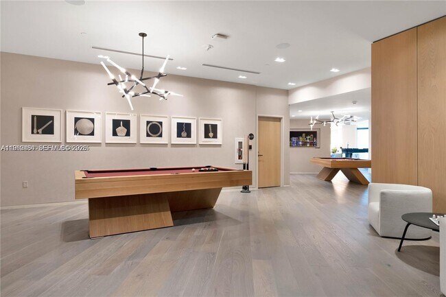 Building Photo - 650 NE 32nd St