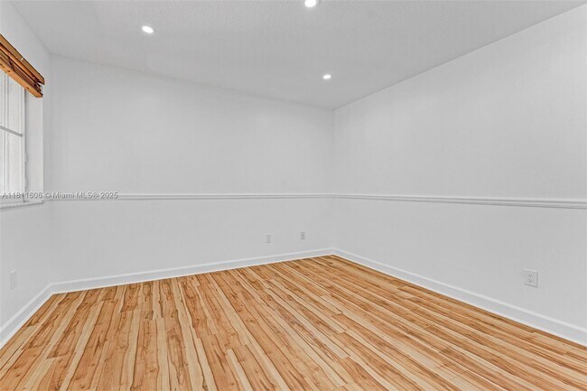 Building Photo - 4741 NW 94th Ct