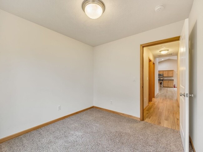 Building Photo - 1730 Pacific Ridge Ln