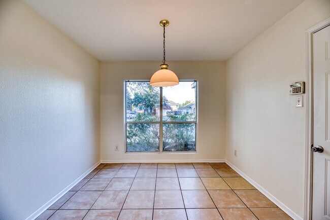 Building Photo - 7210 Fox Hall Ln