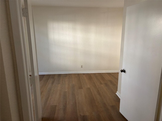 Building Photo - 4632 Danson Way