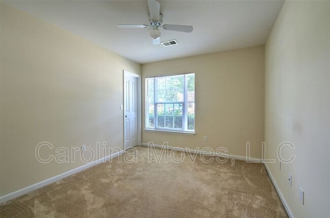 Building Photo - 112 Stream Crossing Way