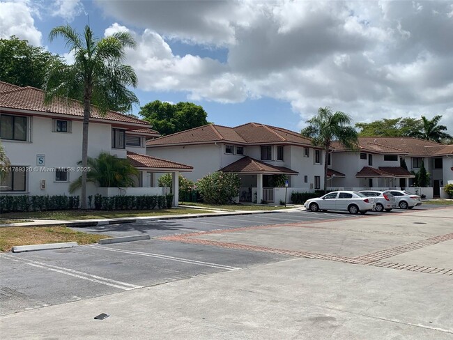 Building Photo - 9631 SW 138th Ave