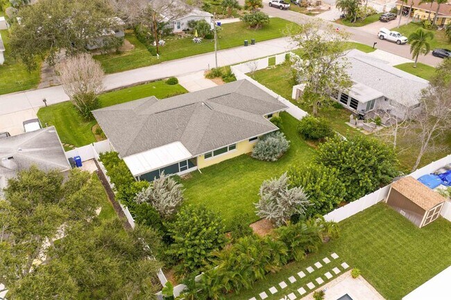 Building Photo - 88 New Jersey Dr