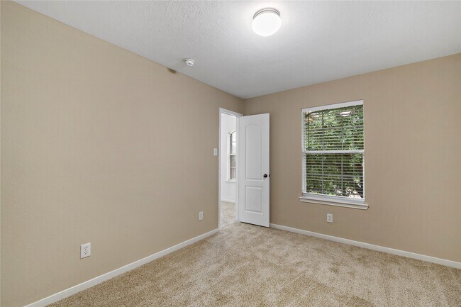 Building Photo - 2609 Hewn Rock Way