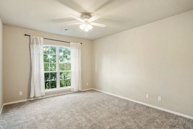 Building Photo - 3 bedroom home In Wakefield Crossing - Bix...