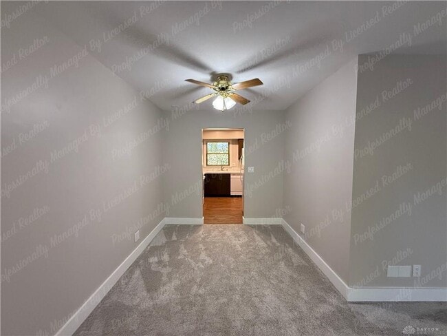 Building Photo - 2154 Willowgrove Ave