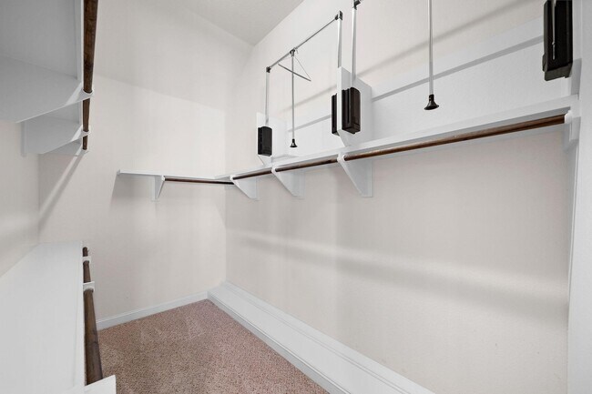 Building Photo - 1048 W 21st St