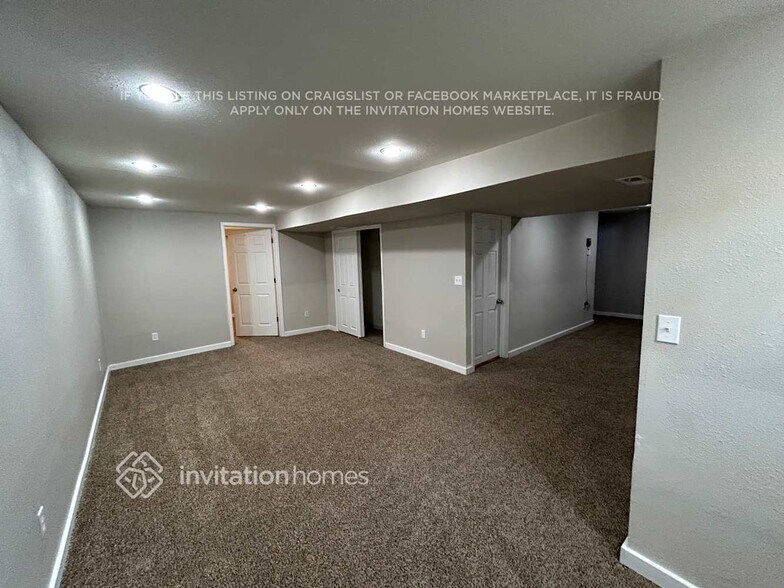 Building Photo - 5618 S Ireland St