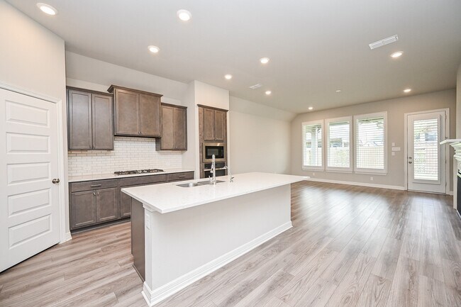 Building Photo - 24550 Carleton Lake Ln