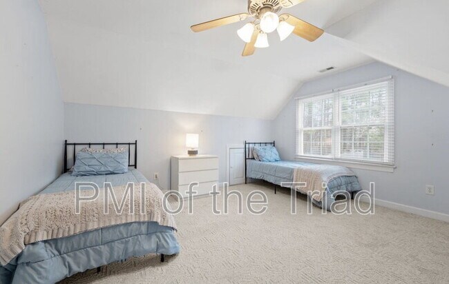 Building Photo - 2766 Briaroak Dr