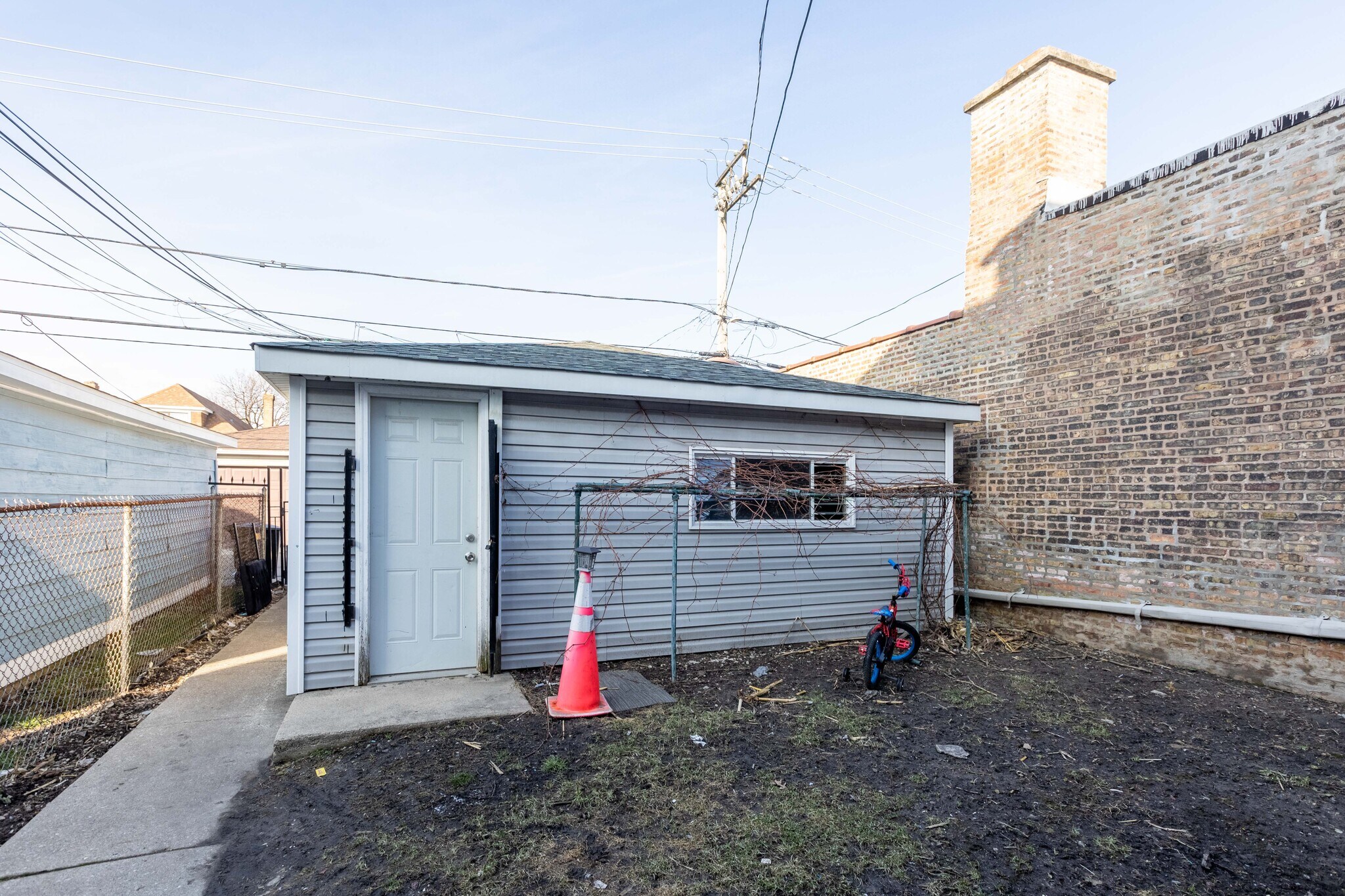 Building Photo - 4736 W Armitage Ave