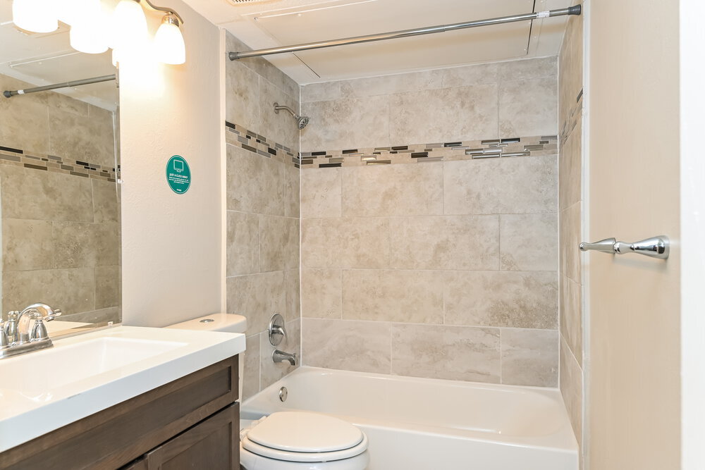 Building Photo - 1814 Uvalde St