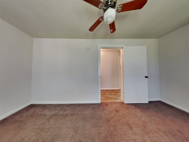 Building Photo - 322 Mixville Rd