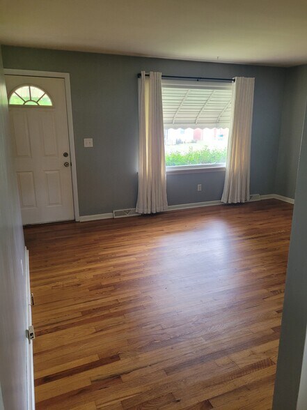 Building Photo - 338 Overlook Blvd