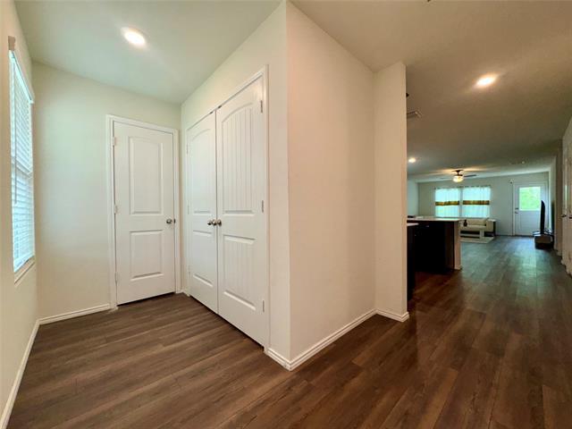 Building Photo - 4032 Renee Dr