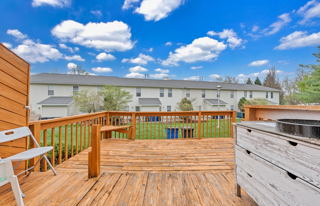 Building Photo - 854 Patrick Henry Dr