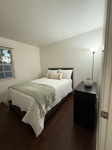 Building Photo - 6225 Wildomar Way