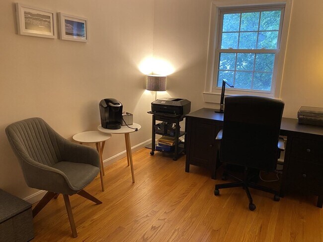 Building Photo - 1 Colonial Village Dr