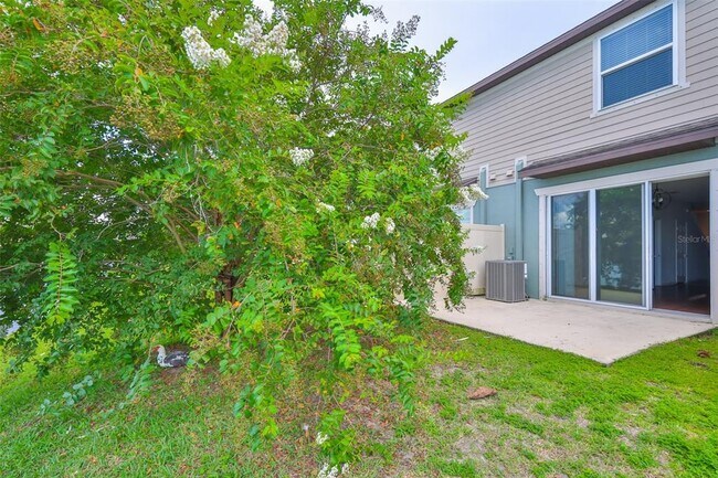 Building Photo - 9160 Hillcroft Dr