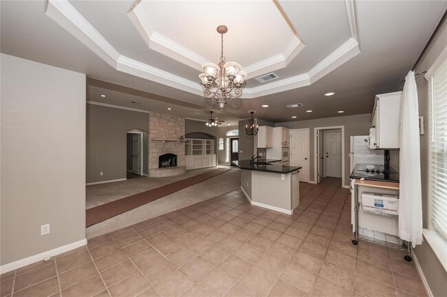 Building Photo - 8 Rosewood Cir