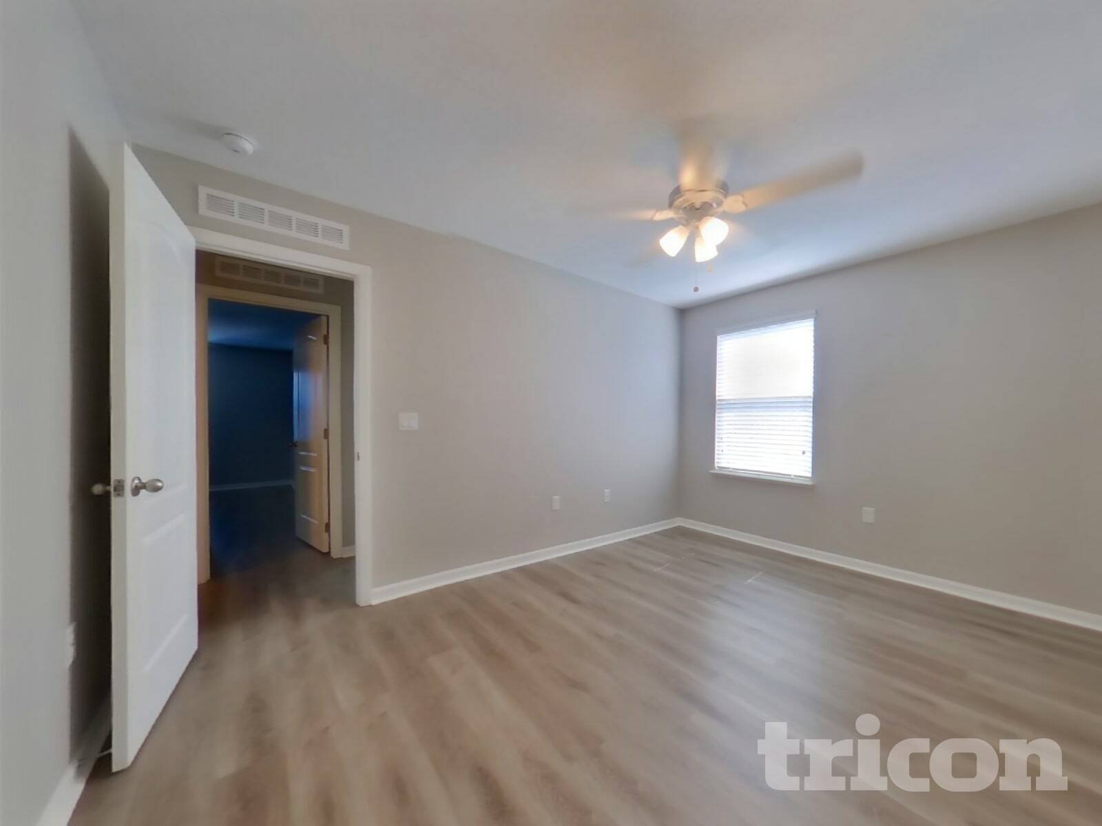 Building Photo - 3423 98th St E