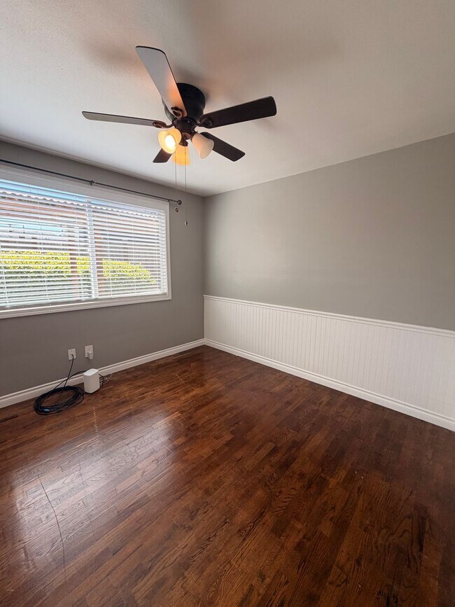 Building Photo - 4-Bedroom 4-Bathroom home with attached Studio apartment